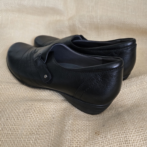 Dansko Franny Wide Black Milled Nappa Clogs EU40 US9.5Leather Womens Flats Mules - Picture 2 of 6